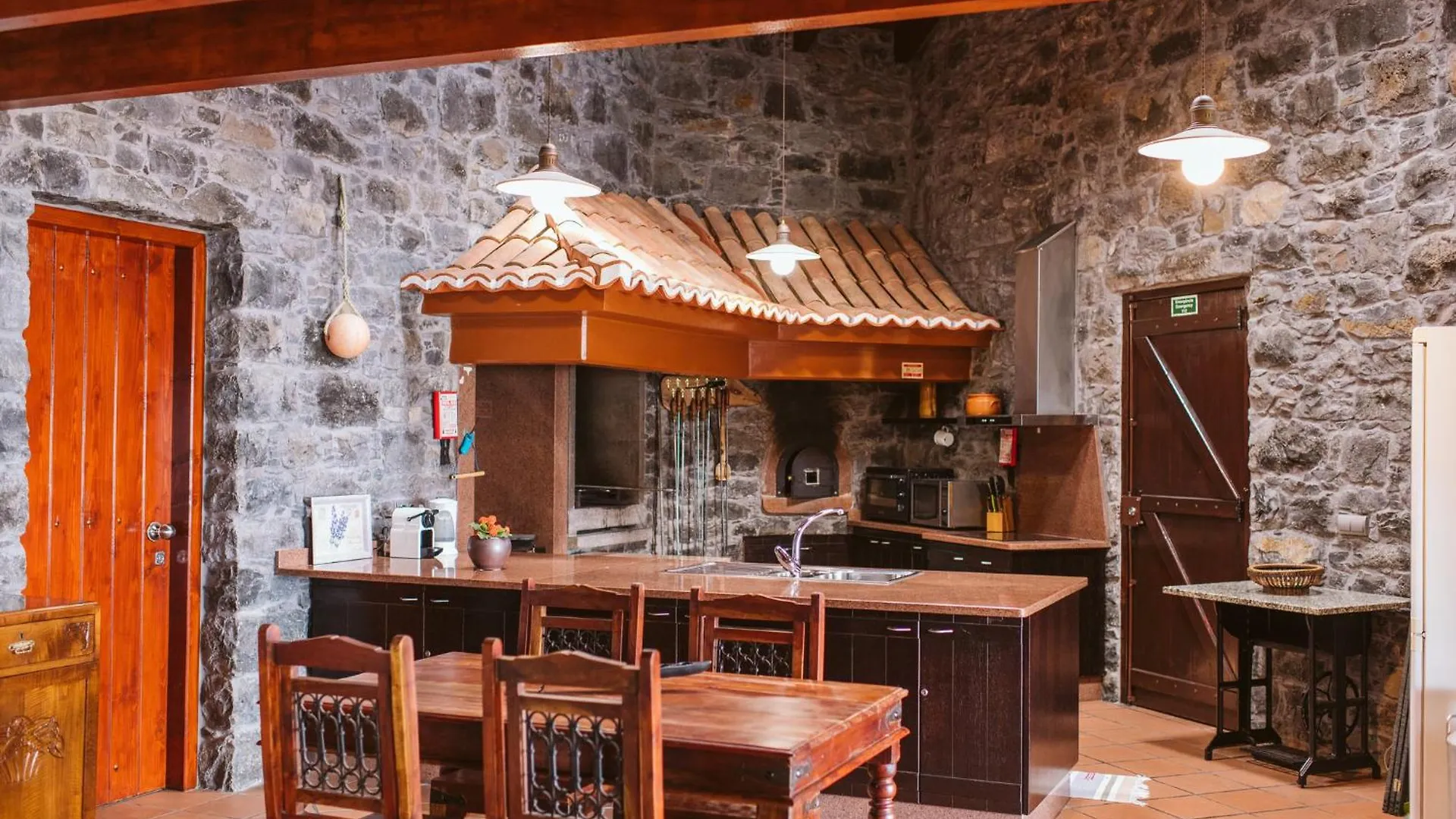 Seixal Sunny Villa A & B By Amazing Madeira location